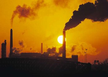 Government sued over air pollution