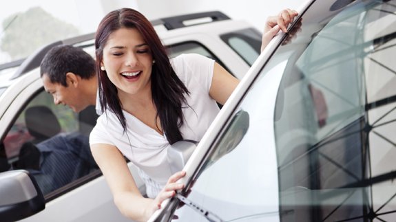 Car owners would avoid fuel guzzlers “if they knew lifetime fuel costs”