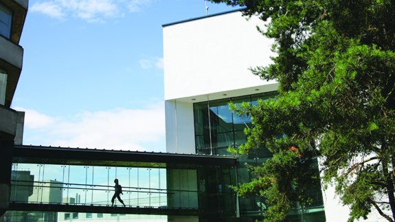 University shuts off air con to cut UK energy demand