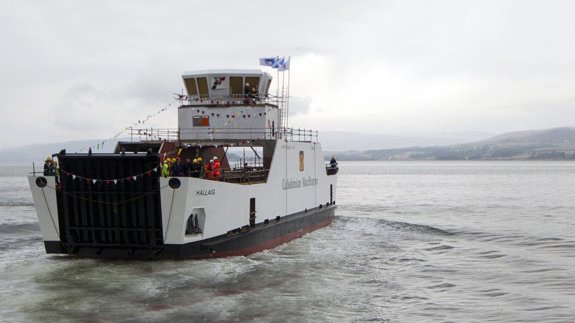 Scotland awards £12.3m for third hybrid ferry