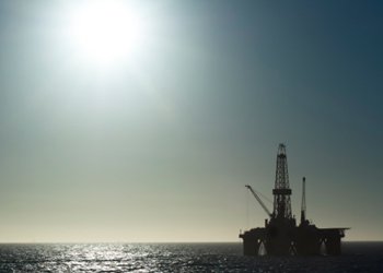 Operation to stop gas release in the North Sea begins