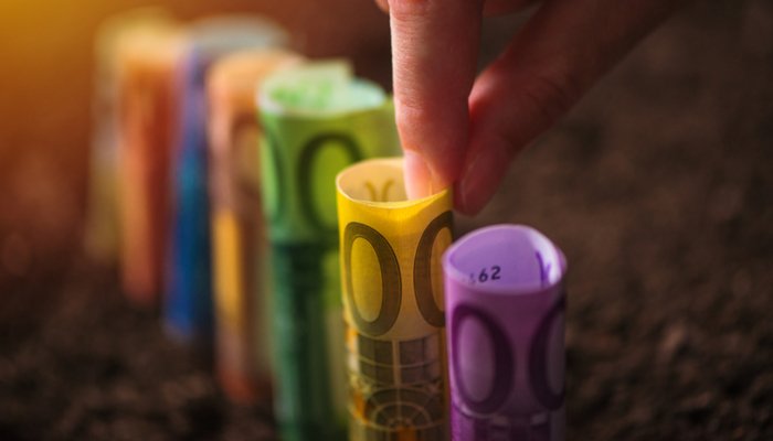 EU unveils new green finance strategy